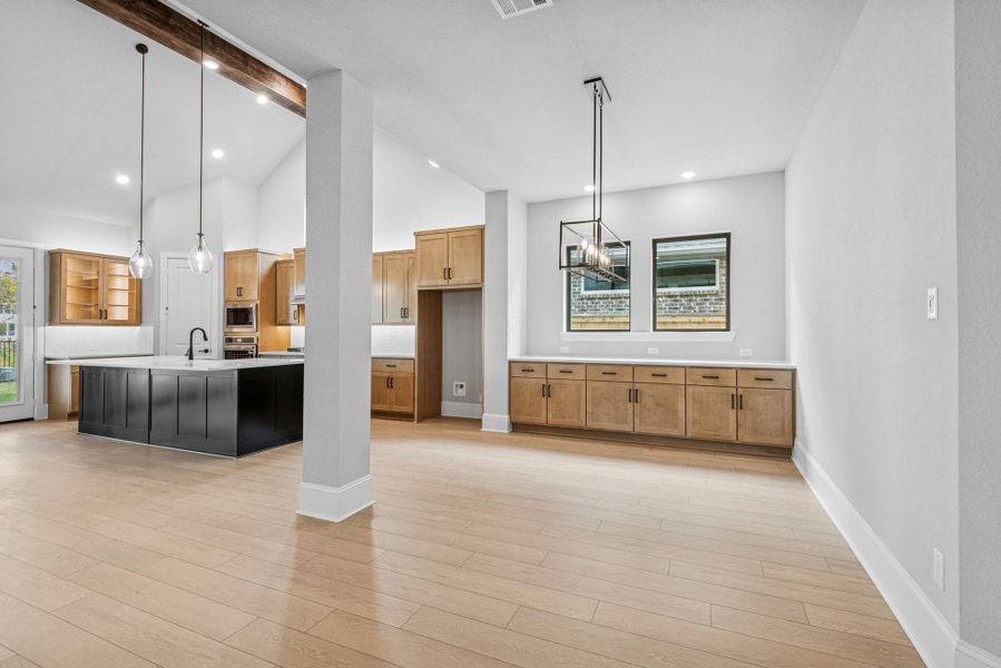 Furnished interior view inside a new home in Sienna 65' Homesites, Missouri City (Image 11).