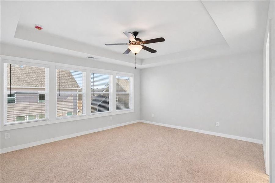 Spacious, unfurnished interior of a new home in The Fairways at Mirror Lake, Villa Rica (Image 45).