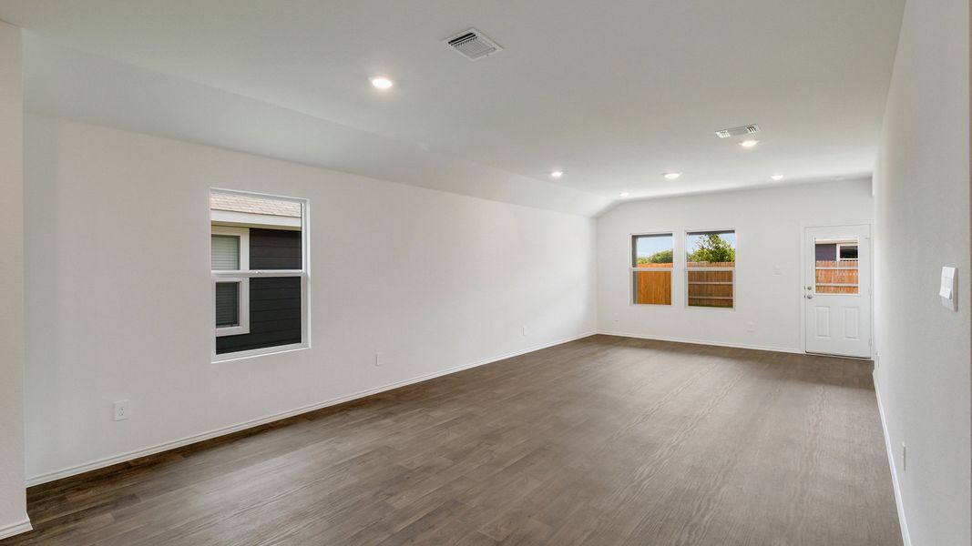 Representative unfurnished interior of a home built from the The Gaven by D.R. Horton in Wayside, Uhland (Image 8).