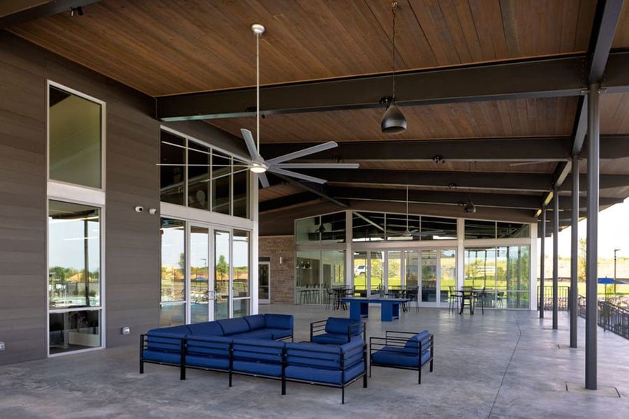 Community amenities in South Oak, Lakewood Village (Image 14).
