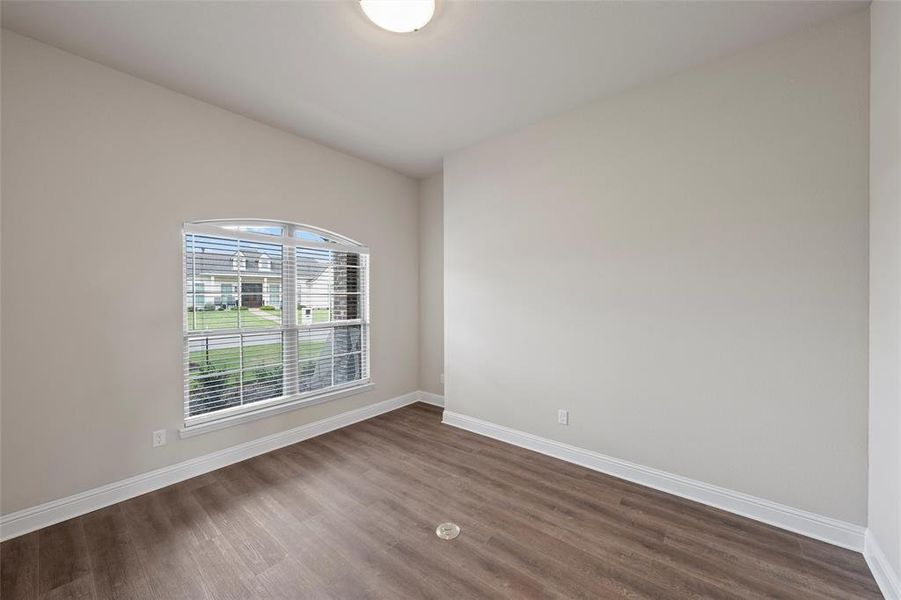 Spacious, unfurnished interior of a new home in Sunwest Village - Phase 10, McGregor (Image 22).