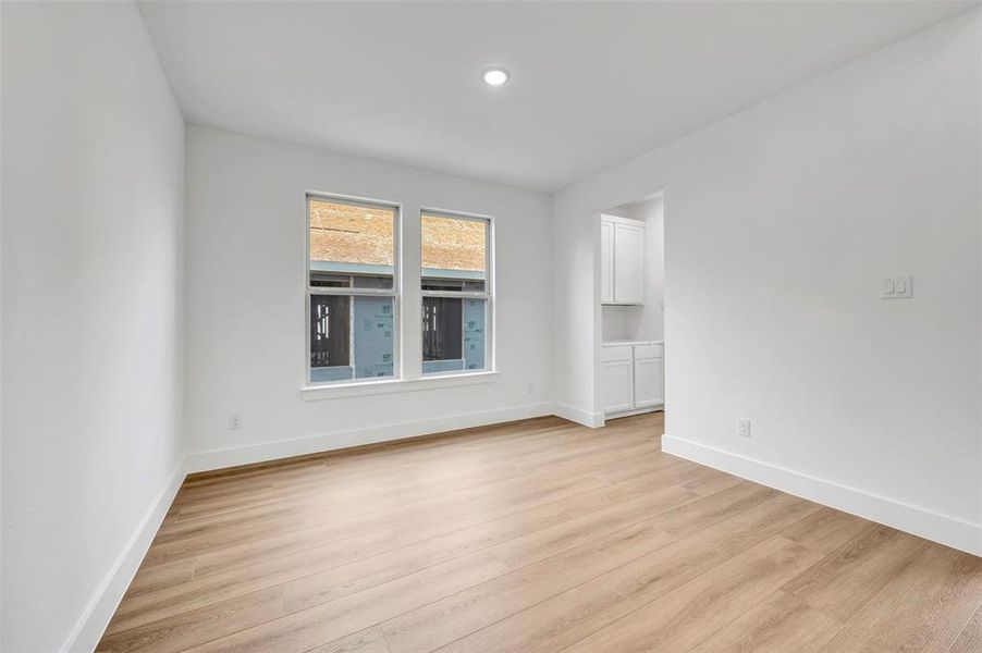 Spacious, unfurnished interior of a new home in Vintage Village, Argyle (Image 19). Spacious, unfurnished interior of a new home in Vintage Village, Argyle (Image 19).