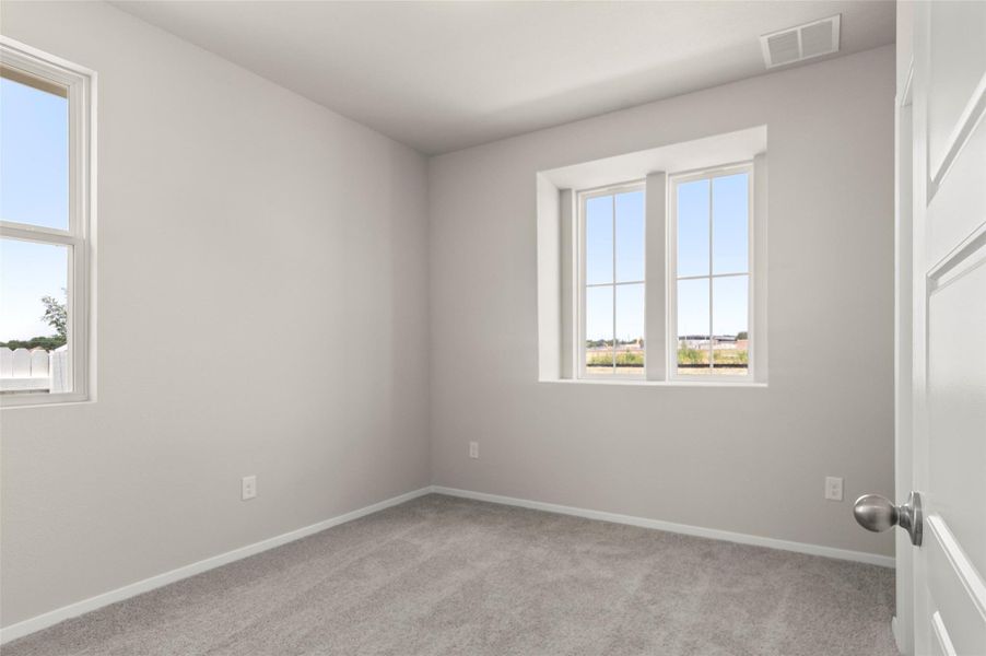 Spacious, unfurnished interior of a new home in Casetta Ranch, Kyle (Image 13).