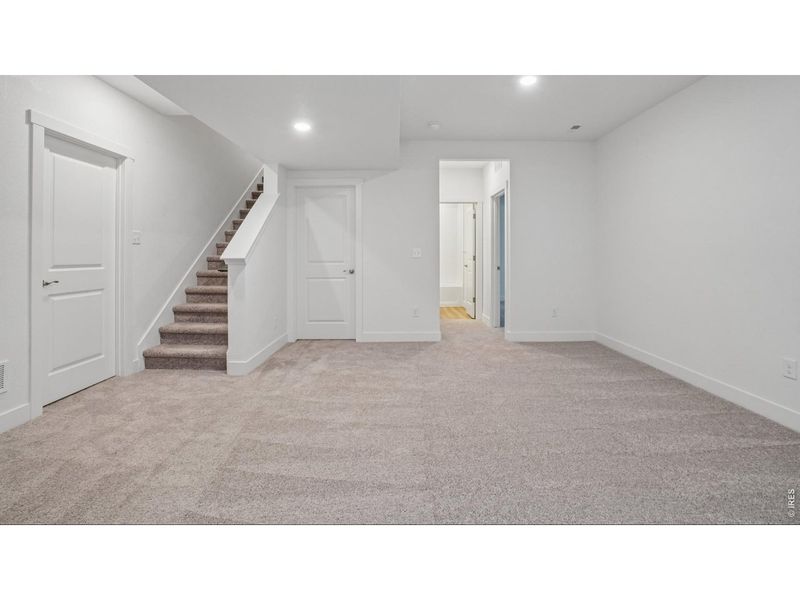 Spacious, unfurnished interior of a new home in Granary, Johnstown (Image 16).