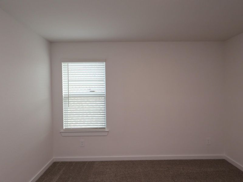 Spacious, unfurnished interior of a new home in Sorella, Tomball (Image 10).