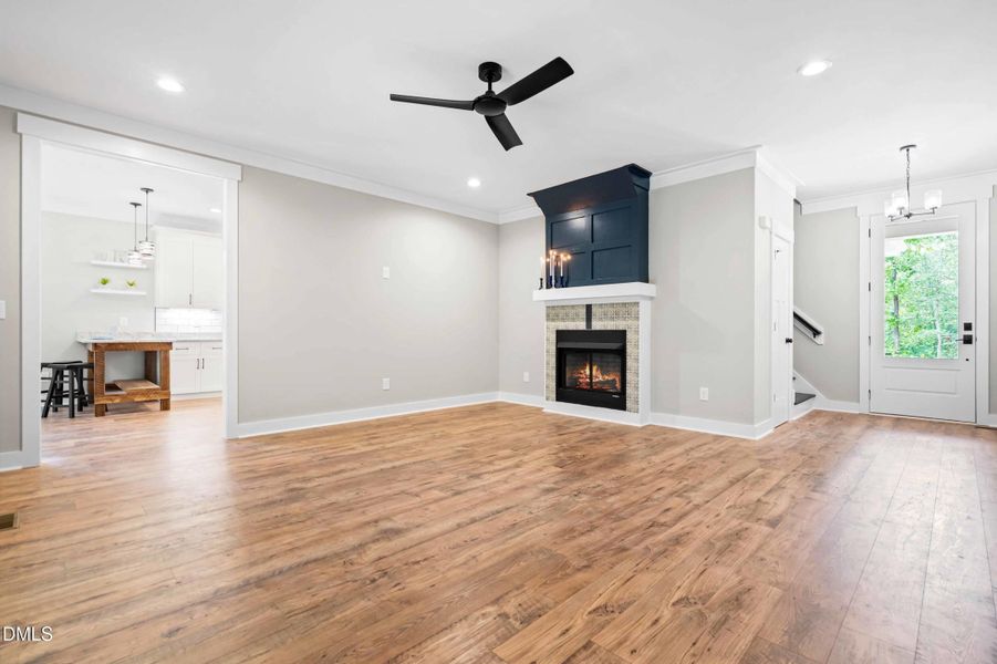 FAMILY ROOM