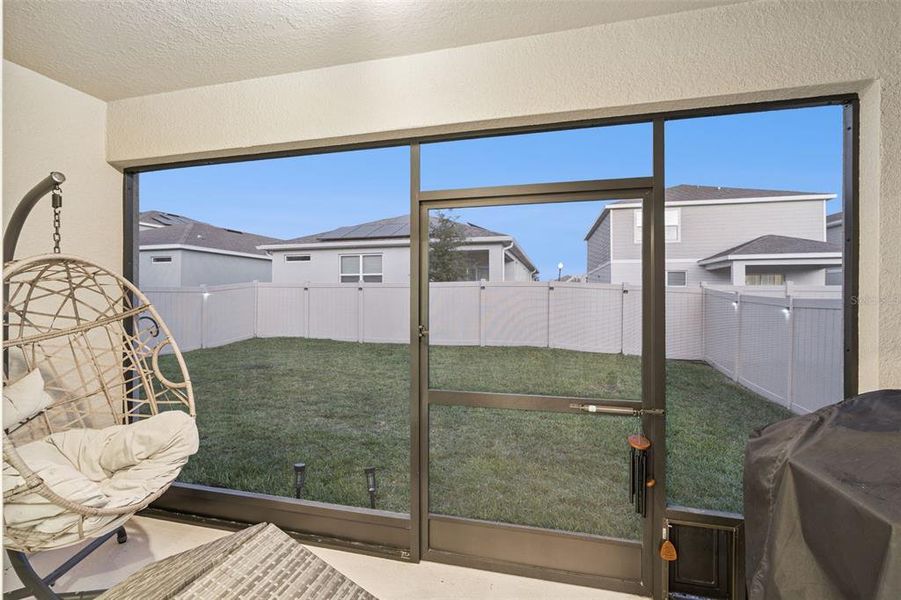 Exterior details and patio area of a home in Belle Haven, Davenport (Image 3).