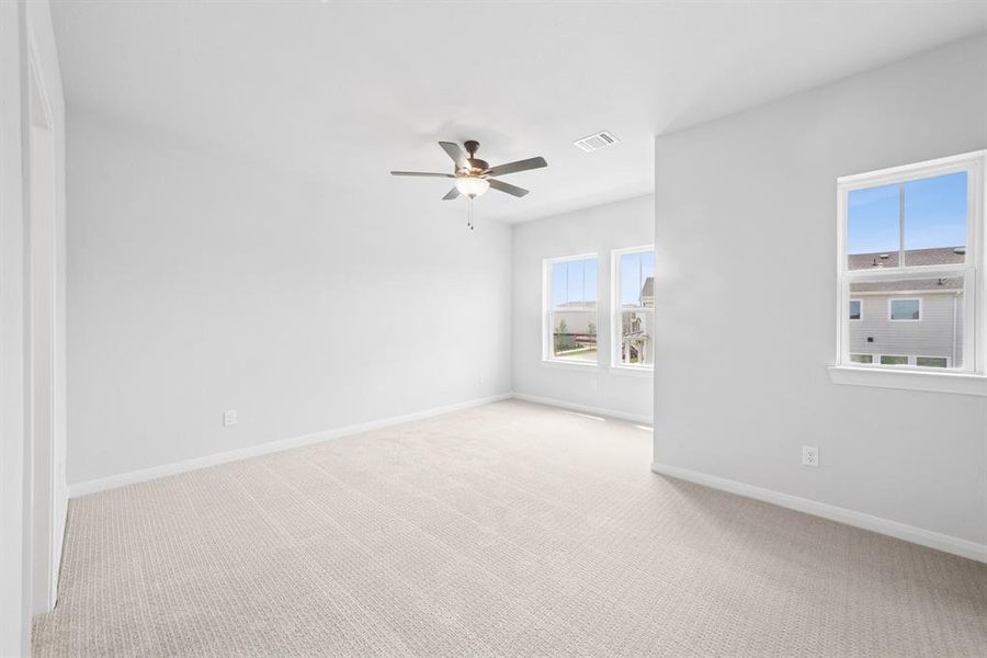 Spacious, unfurnished interior of a new home in The Retreat at Harvest, Argyle (Image 15). Spacious, unfurnished interior of a new home in The Retreat at Harvest, Argyle (Image 15).