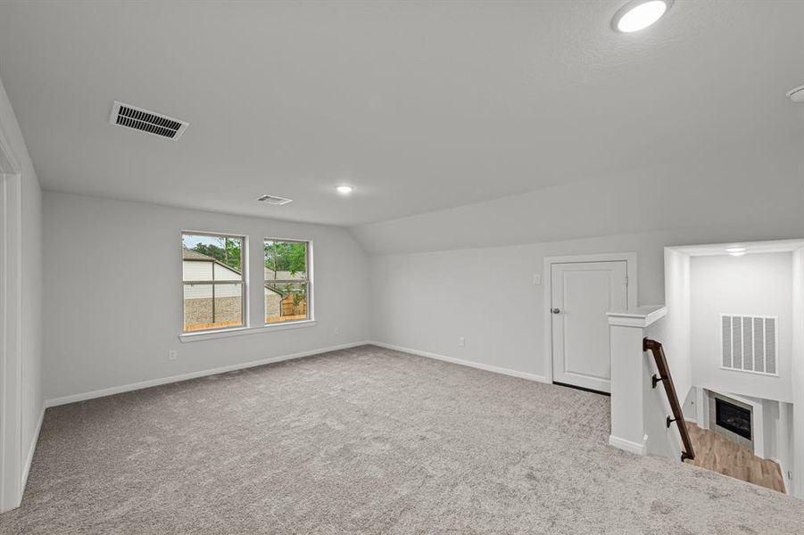 Spacious, unfurnished interior of a new home in The Woodlands Hills 45', Willis (Image 11). Spacious, unfurnished interior of a new home in The Woodlands Hills 45', Willis (Image 11).