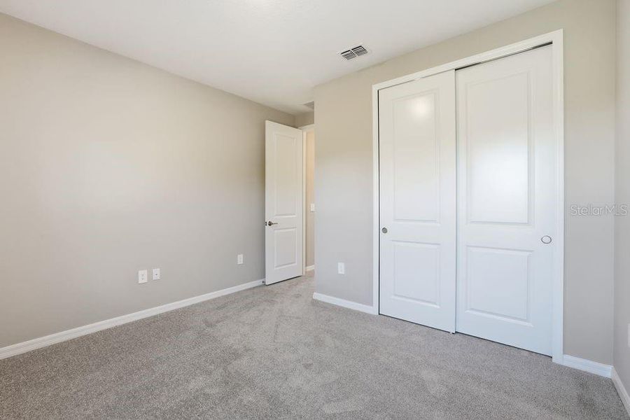 Spacious, unfurnished interior of a new home in Indigo Creek, Apollo Beach (Image 22).