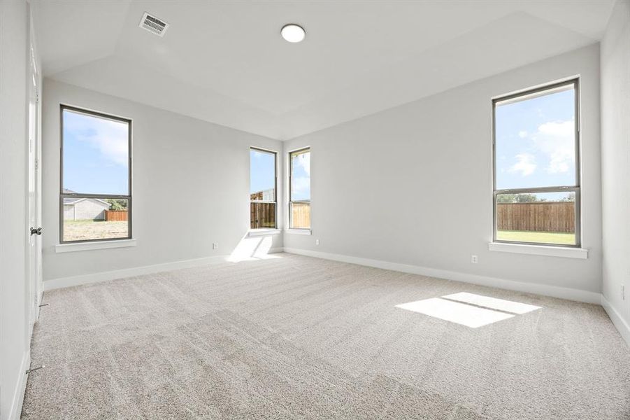 Spacious, unfurnished interior of a new home in Chatham Reserve, Krugerville (Image 12).