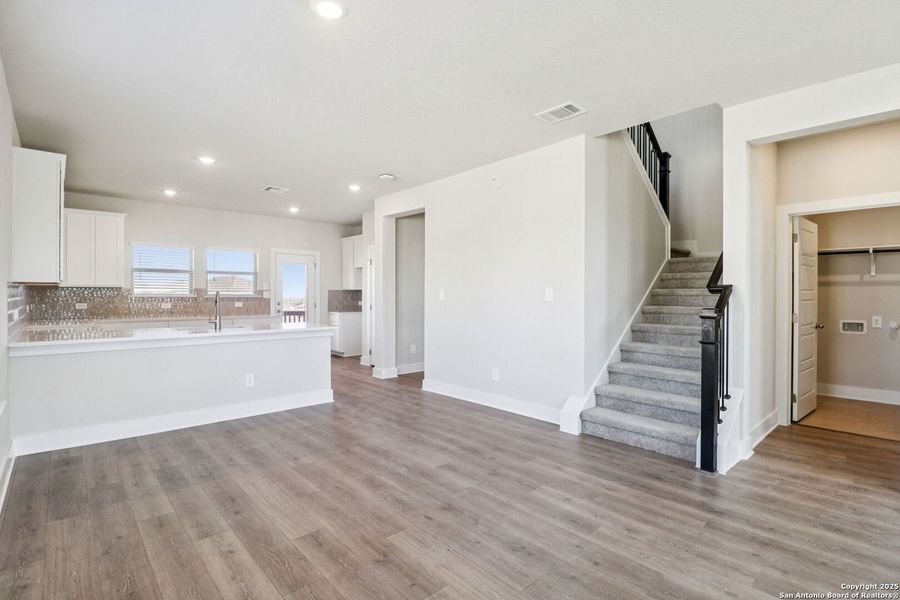 Spacious, unfurnished interior of a new home in Legendary Trails - Premier Series, Cibolo (Image 36).