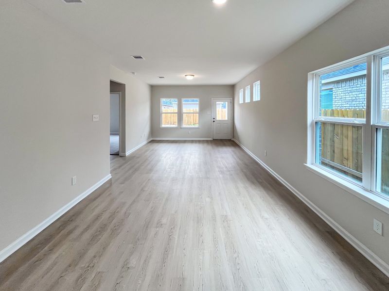 The Cardinal II- Breakfast Area into Family Room