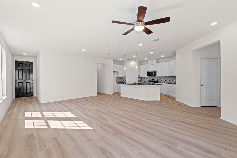 Spacious, unfurnished interior of a new home in Salerno - Heritage Collection, Round Rock (Image 14). Spacious, unfurnished interior of a new home in Salerno - Heritage Collection, Round Rock (Image 14).