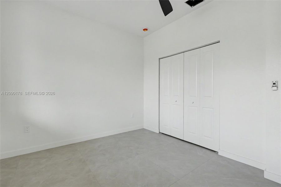 Spacious, unfurnished interior of a new home in , Oakland Park (Image 25).