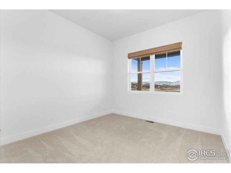 Spacious, unfurnished interior of a new home in , Fort Collins (Image 32).