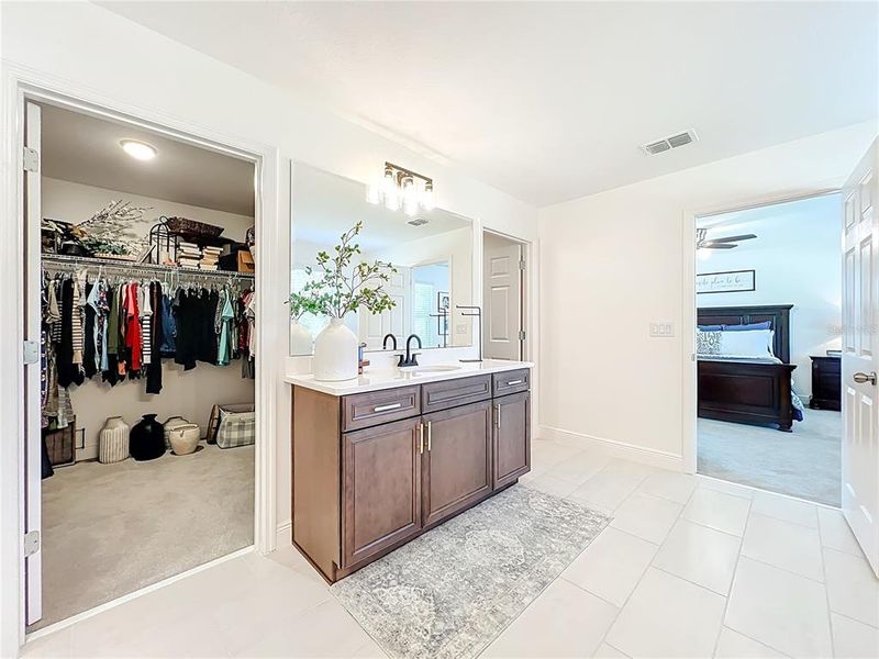 Furnished interior view inside a new home in , Mount Dora (Image 13).