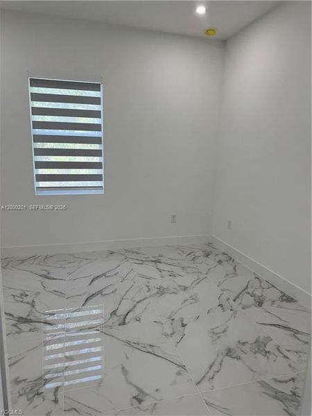 Spacious, unfurnished interior of a new home in , Lehigh Acres (Image 13).