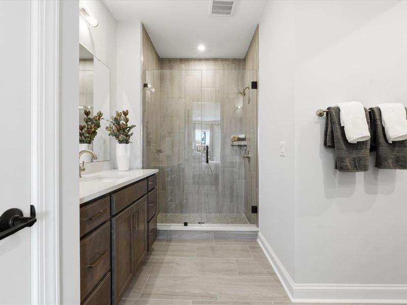 Representative furnished interior of a home built from the Bloom by Tri Pointe Homes in Ross Farms, Charlotte (Image 41).