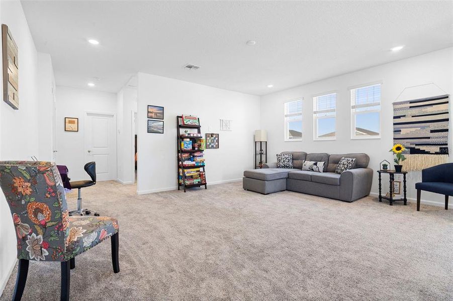 Furnished interior view inside a new home in Rhett's Ridge: Legacy Collection, Apopka (Image 32).