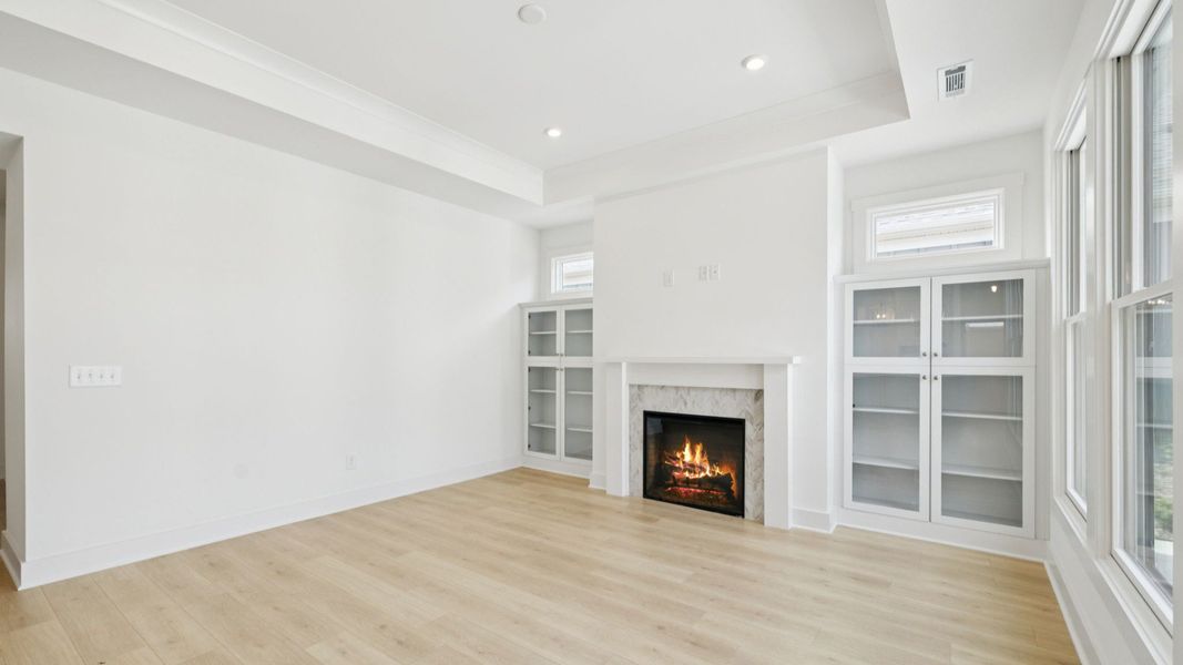 Spacious, unfurnished interior of a new home in The Courtyards at Stewarts Creek, Smyrna (Image 19).