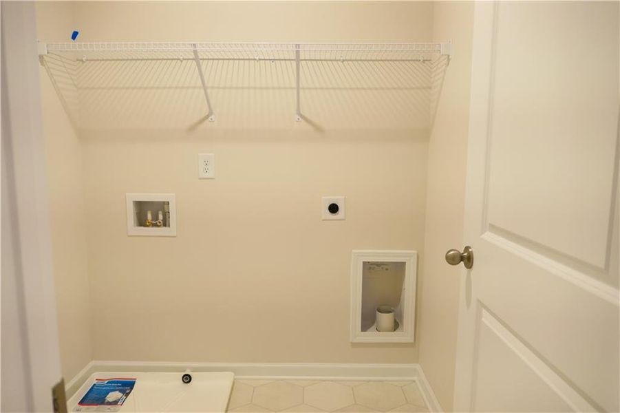 Spacious, unfurnished interior of a new home in Owen Preserve, Canton (Image 23).