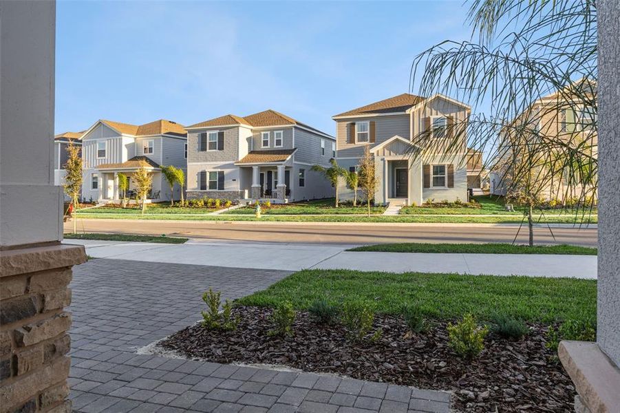 Exterior details and patio area of a home in Wellness Ridge, Clermont (Image 3).