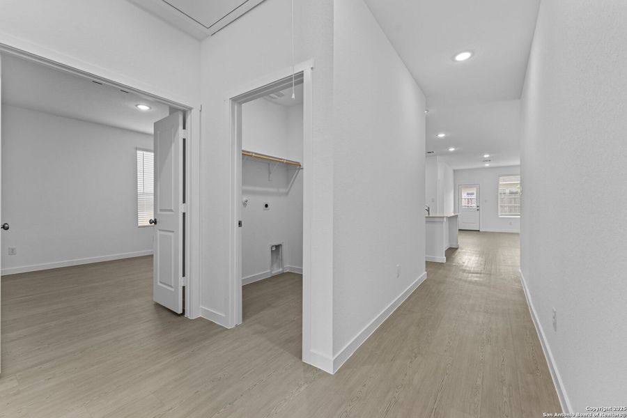 Spacious, unfurnished interior of a new home in Hidden Trails: Coastline Collection, Bulverde (Image 13). Spacious, unfurnished interior of a new home in Hidden Trails: Coastline Collection, Bulverde (Image 13).