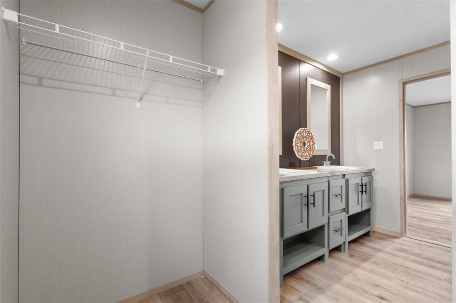 Image 27 of a home in .