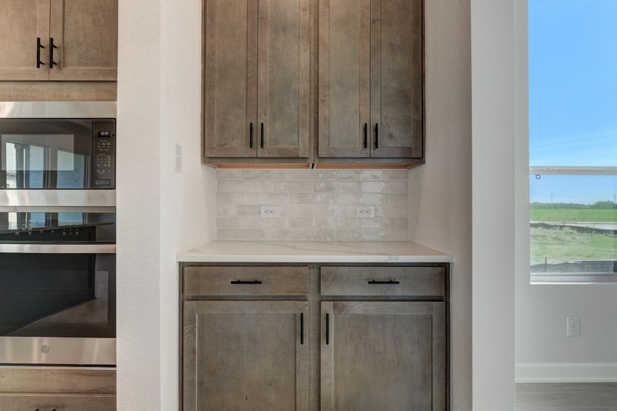 Representative interior finishes for a home built from the Kerrville by Ashton Woods in The Heritage at Saddlebrook Ranch 70's, Schertz (Image 10). Representative interior finishes for a home built from the Kerrville by Ashton Woods in The Heritage at Saddlebrook Ranch 70's, Schertz (Image 10).