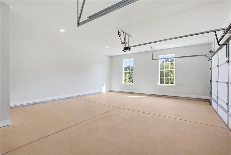 Spacious, unfurnished interior of a new home in Bradley Gin, Monroe (Image 50).