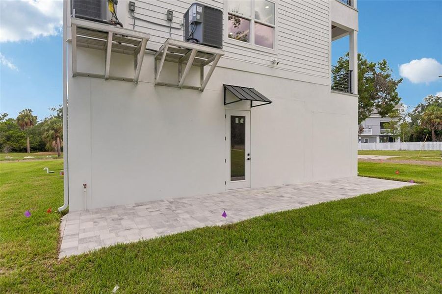 Exterior details and patio area of a home in , Tarpon Springs (Image 38). Exterior details and patio area of a home in , Tarpon Springs (Image 38).