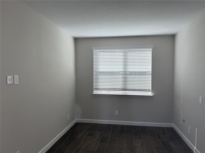 Spacious, unfurnished interior of a new home in , Tampa (Image 9).