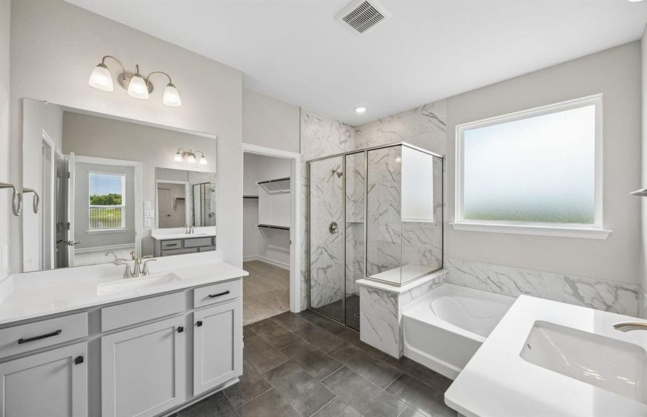 Double vanities in owners bath Double vanities in owners bath