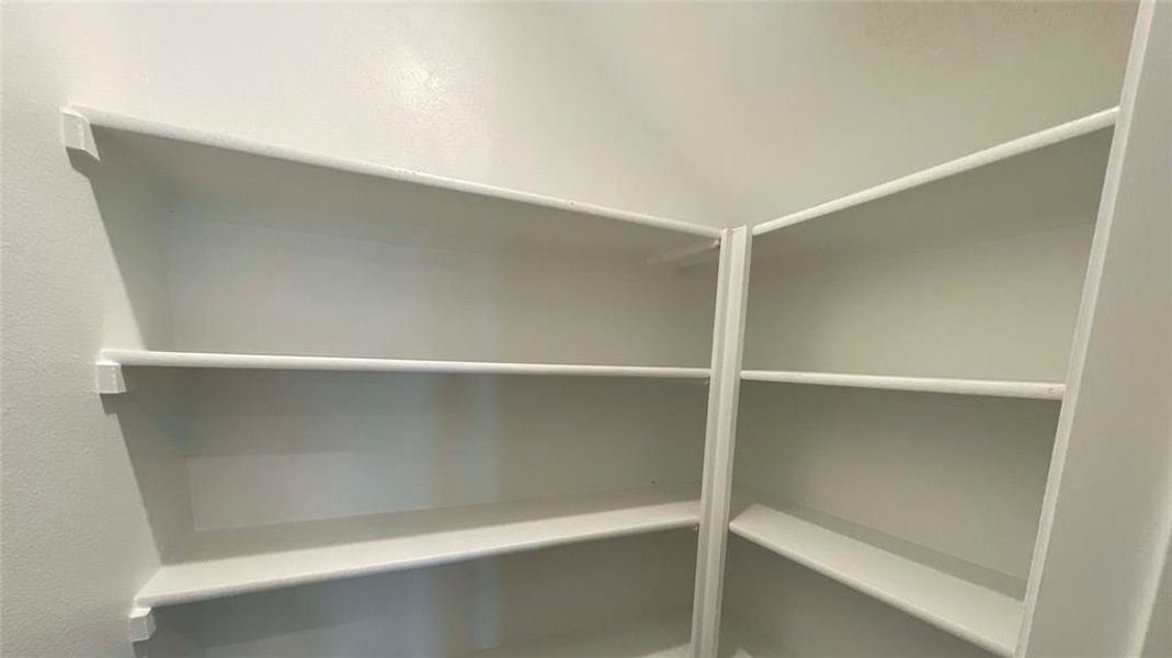 Close-up of interior finishes inside a home in Elevon, Lavon (Image 9).