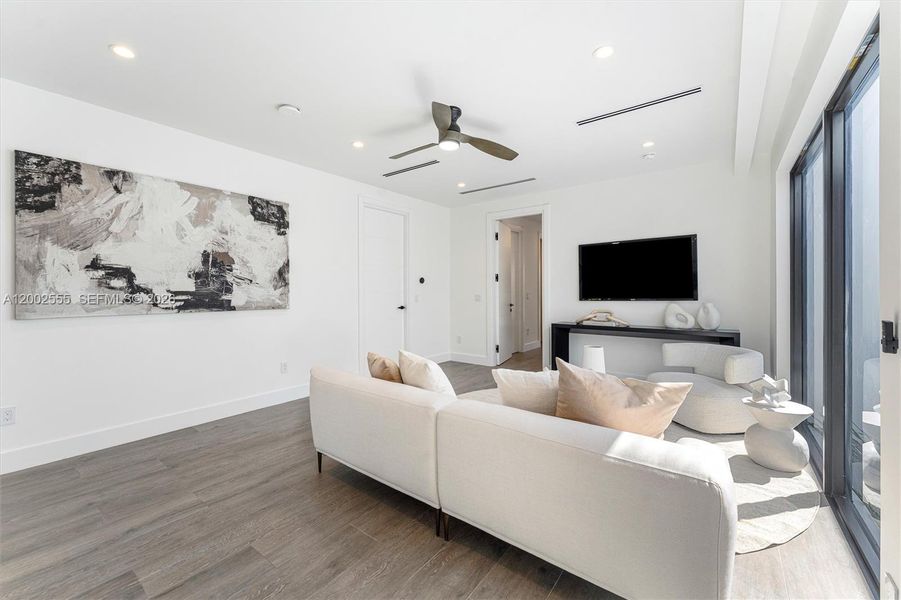 Furnished interior view inside a new home in , Fort Lauderdale (Image 3).