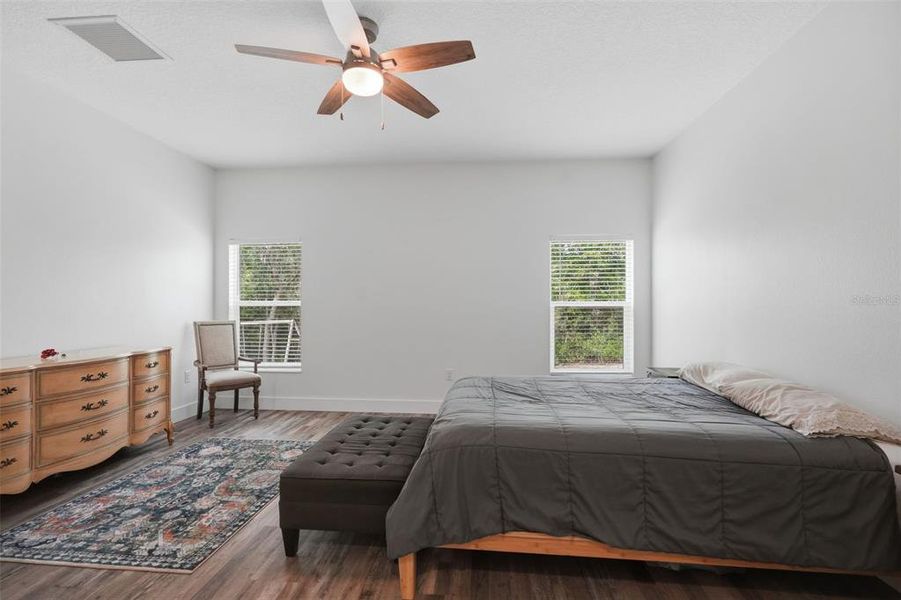 Furnished interior view inside a new home in , Spring Hill (Image 10).