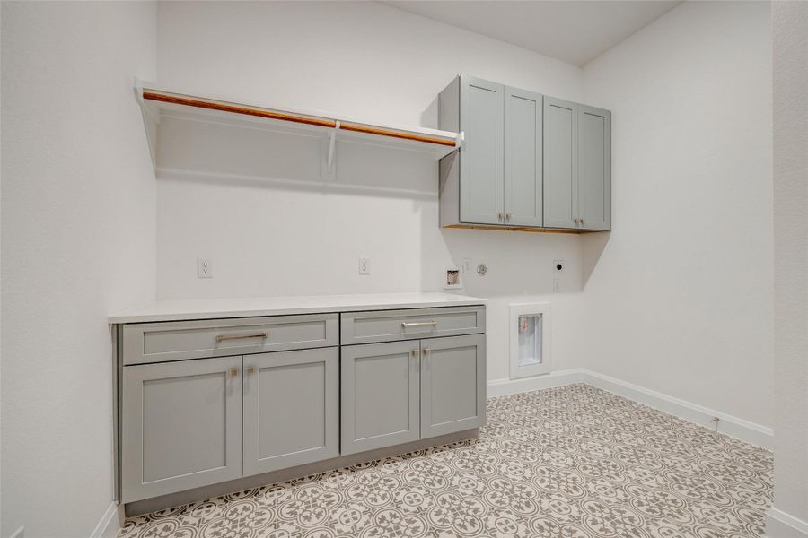 Furnished interior view inside a new home in Arborwood, Waller (Image 19).