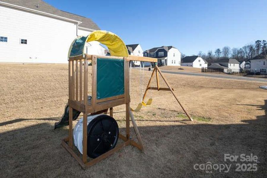 Community amenities in , Mooresville (Image 44).