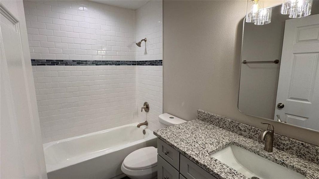 Furnished interior view inside a new home in , Orlando (Image 10).