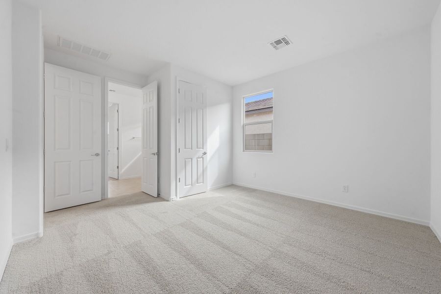 Spacious, unfurnished interior of a new home in Tierra Vistoso, Surprise (Image 15).