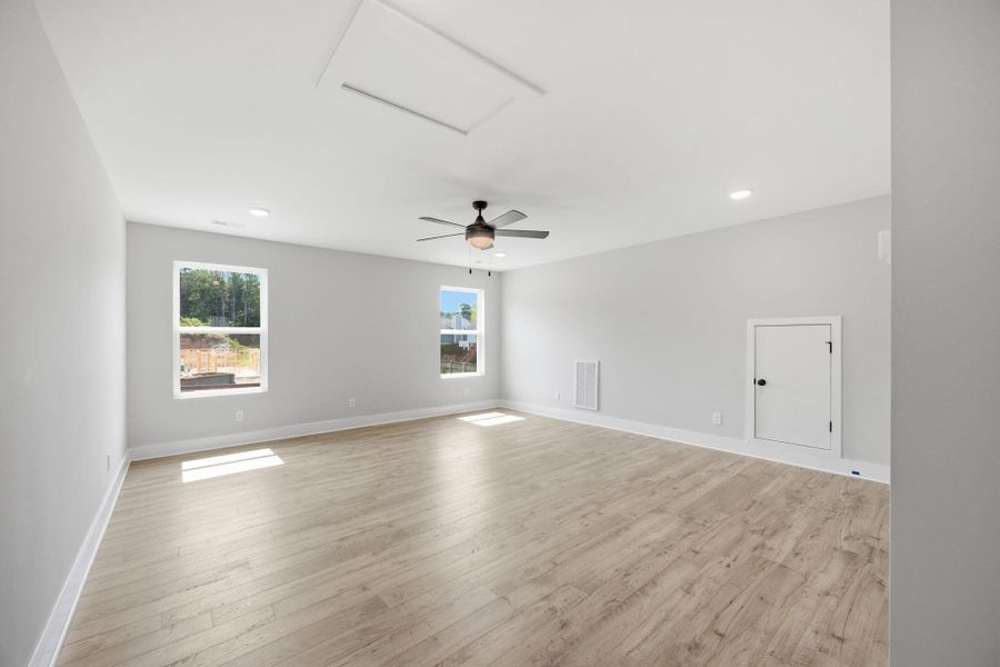 GVP027-1027 Bonus Room