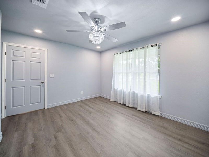 Spacious, unfurnished interior of a new home in , Lufkin (Image 17). Spacious, unfurnished interior of a new home in , Lufkin (Image 17).