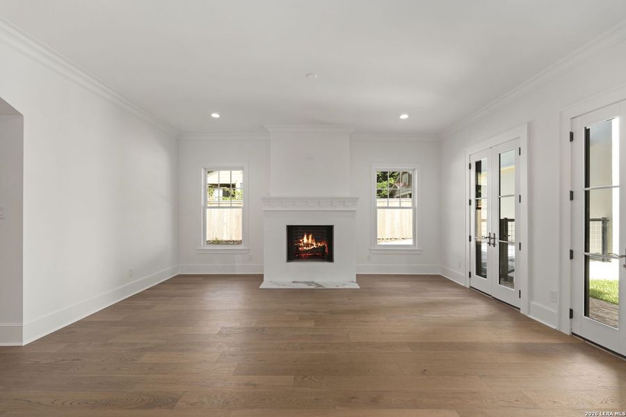 Spacious, unfurnished interior of a new home in , San Antonio (Image 37).