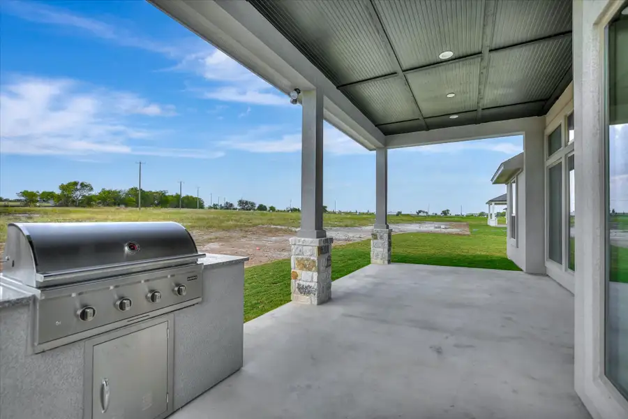 Representative exterior details of a home built from the Bandera II by Giddens Homes in Whispering Wind, Bertram (Image 40).