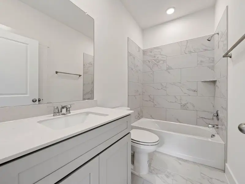 Furnished interior view inside a new home in Meadow Ridge Estates, Josephine (Image 15).