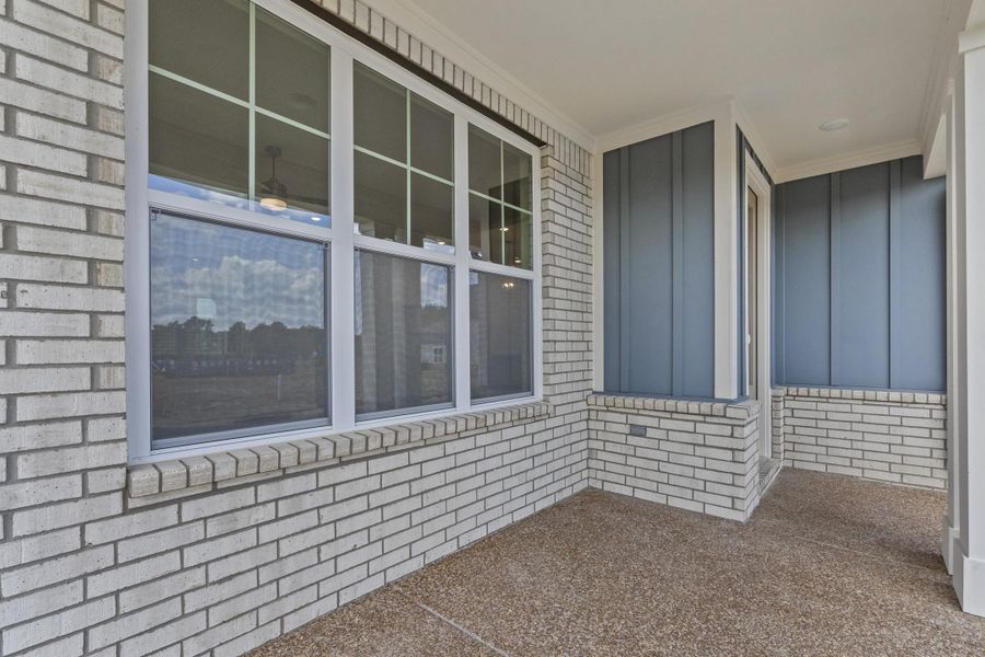 Carpeted empty room with ornamental molding