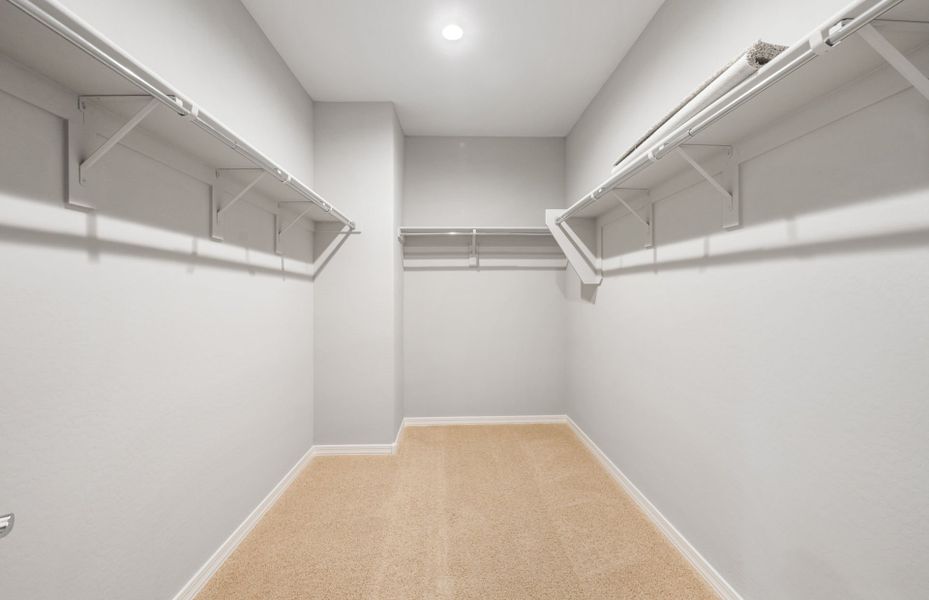 Spacious, unfurnished interior of a new home in El Cidro, Goodyear (Image 21).