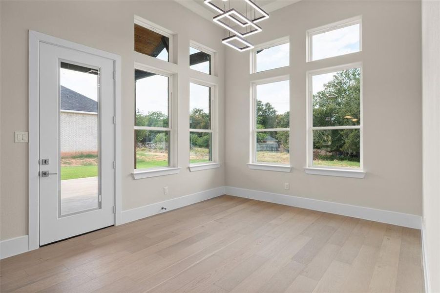 Spacious, unfurnished interior of a new home in Pecan Plantation, Granbury (Image 34). Spacious, unfurnished interior of a new home in Pecan Plantation, Granbury (Image 34).