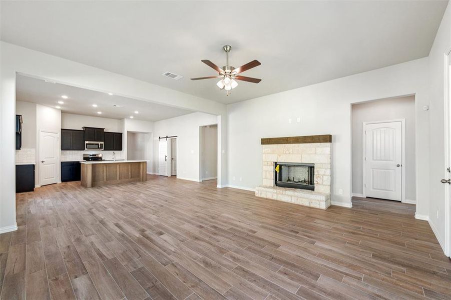 Spacious, unfurnished interior of a new home in Covenant Park, Springtown (Image 14). Spacious, unfurnished interior of a new home in Covenant Park, Springtown (Image 14).
